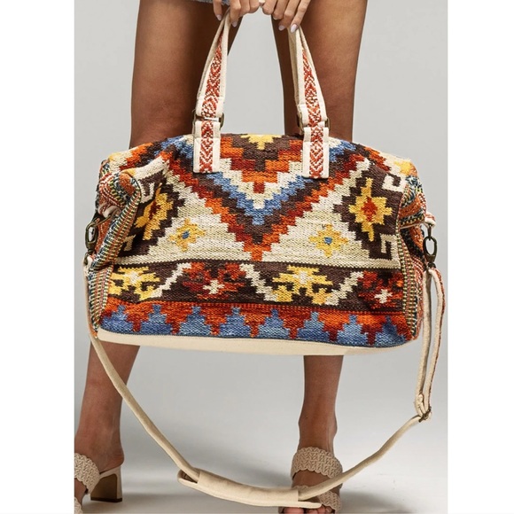 Handmade Cappadocia Weekender Duffle Bag - Picture 3 of 10